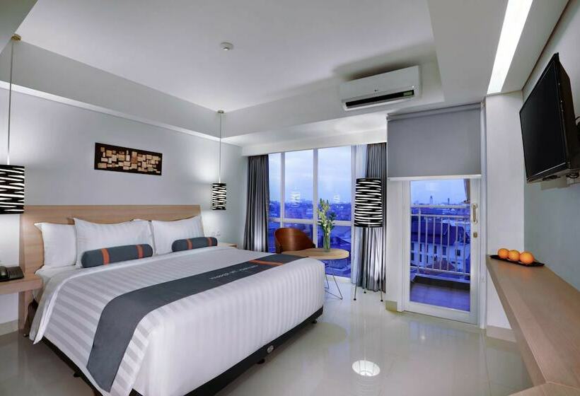 Quarto Superior, Harper Mt Haryono By Aston
