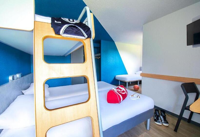 Четырехместный Номер Стандарт, Ibis Budget Grenoble Voreppe