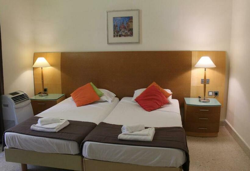 اتاق استاندارد, Huli  & Apartments