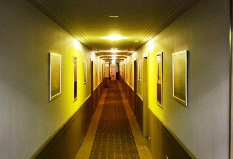 اتاق استاندارد با چشم‌انداز رودخانه, Garni Hotel Leopold I
