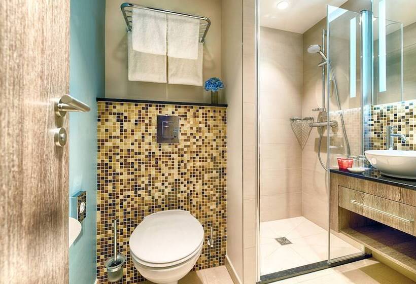 Номер Комфорт, Leonardo Hotel Munich City South