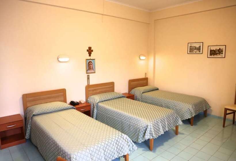 חדר סטנדרט לשלושה, Casa Piccole Ancelle Di Cristo Re