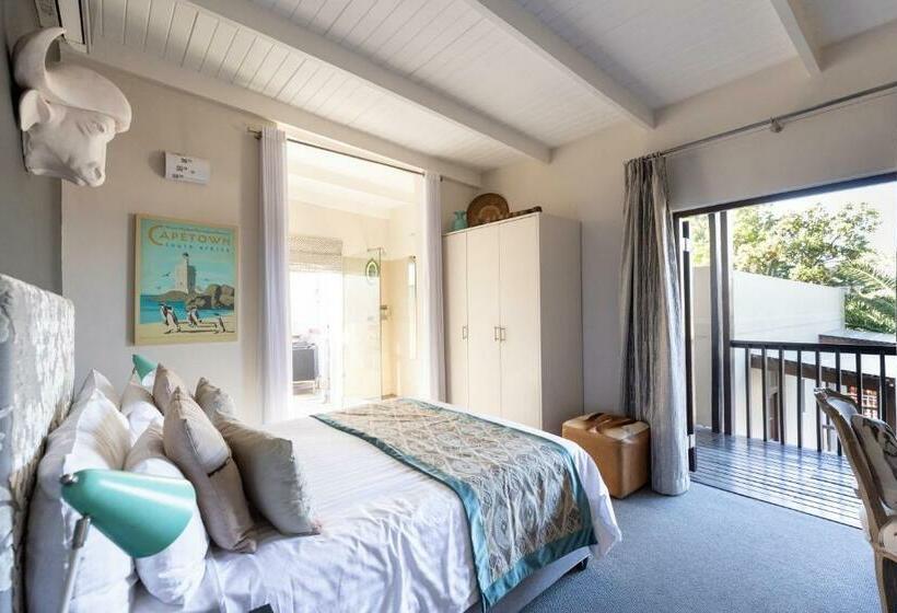 Номер Стандарт, Derwent House