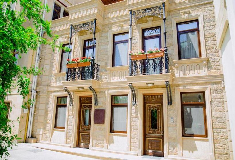 Номер Стандарт, Royal Antique Boutique