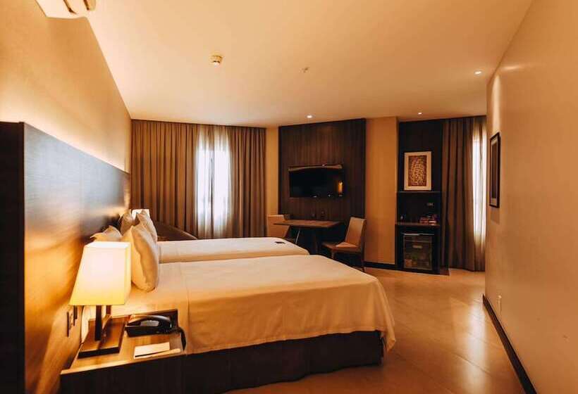 Номер Deluxe Вид на Море, Golden Tulip Natal Ponta Negra