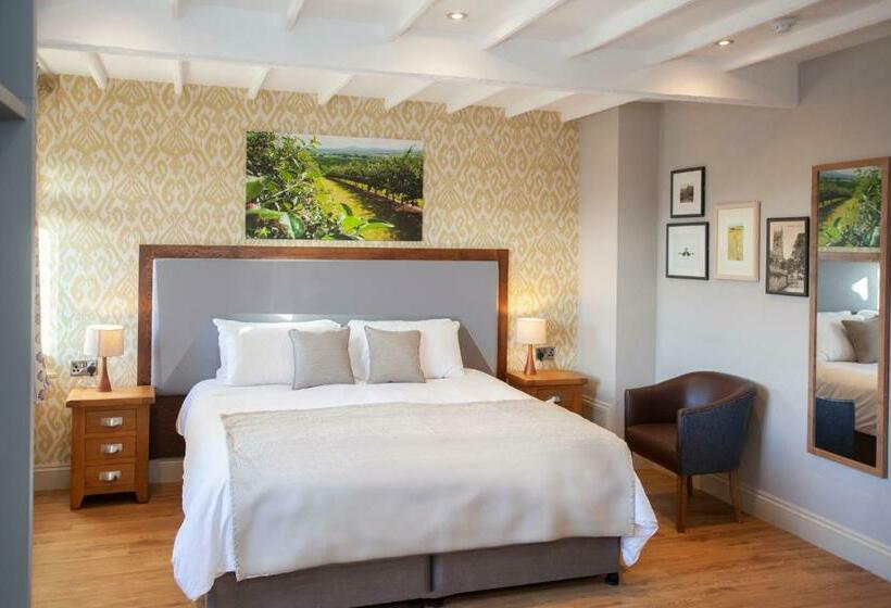 Номер Superior, The Woodborough Inn