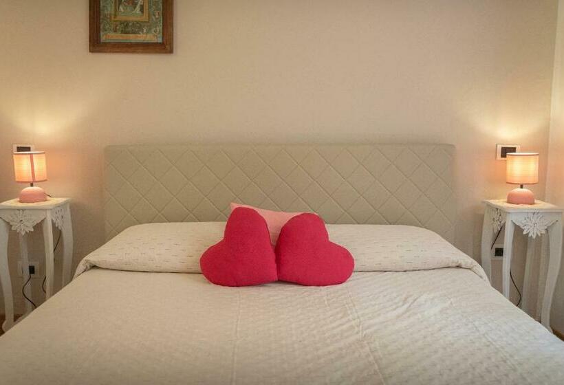 اتاق لوکس, B&b Il Chiostro Assisi