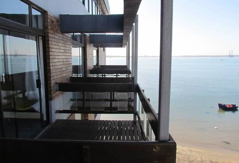 Номер Стандарт, Hoedjiesbaai