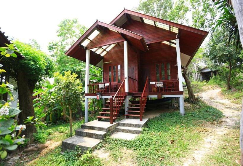 Номер Стандарт Вид на Сад, Tubtim Resort