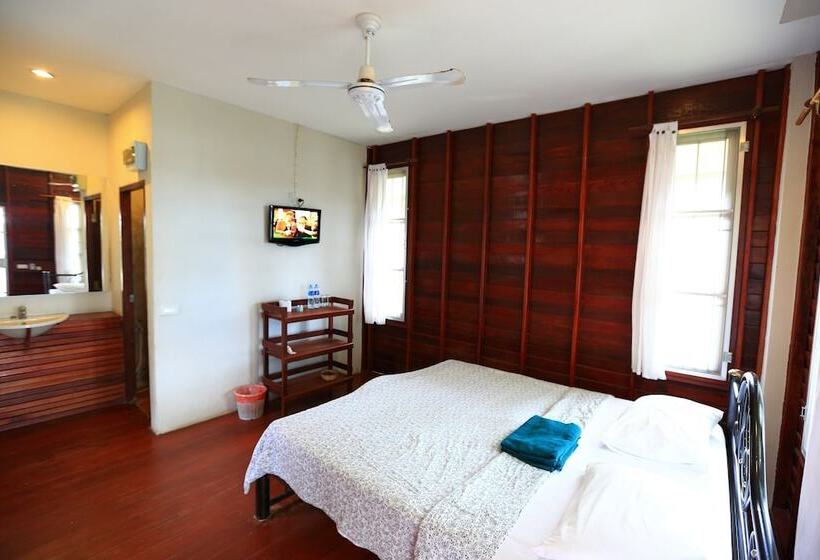 Номер Стандарт Вид на Море, Tubtim Resort