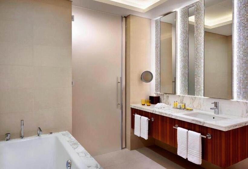 Семейный Номер, Marriott Hotel Downtown Abu Dhabi