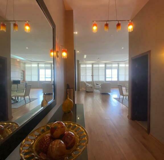 Апартаменты 3 Спальни, 200 M2   Puerto Santa Ana   3 Habitaciones