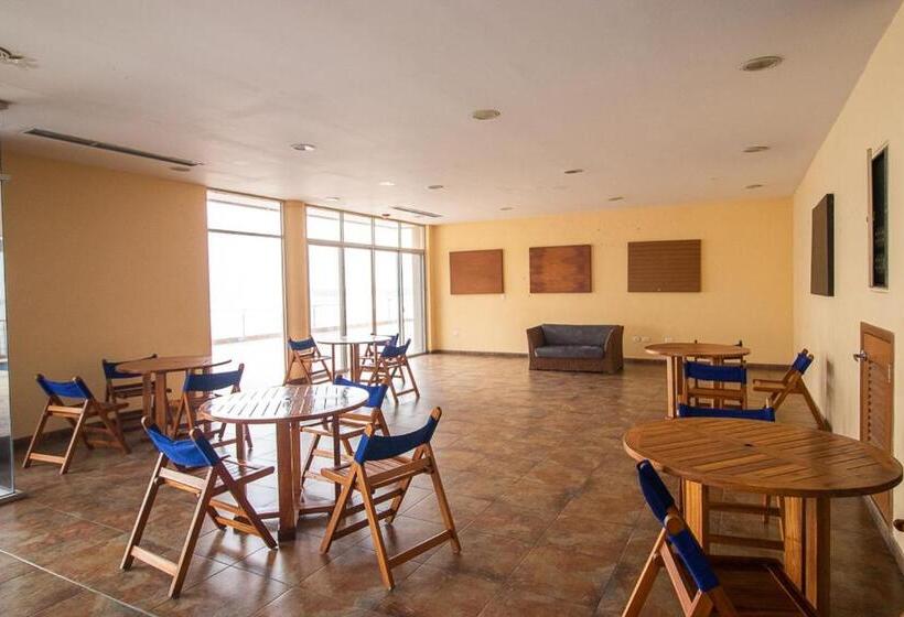 Апартаменты 3 Спальни, 200 M2   Puerto Santa Ana   3 Habitaciones