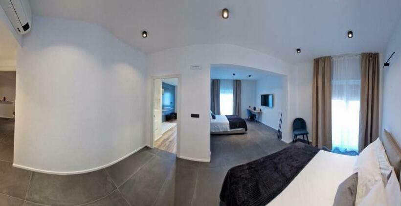 חדר סטנדרט לארבעה נוף לים, Sicily Milazzo Seafront Rooms