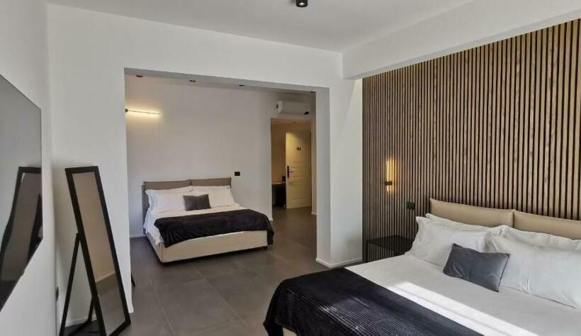 חדר סטנדרט לארבעה נוף לים, Sicily Milazzo Seafront Rooms
