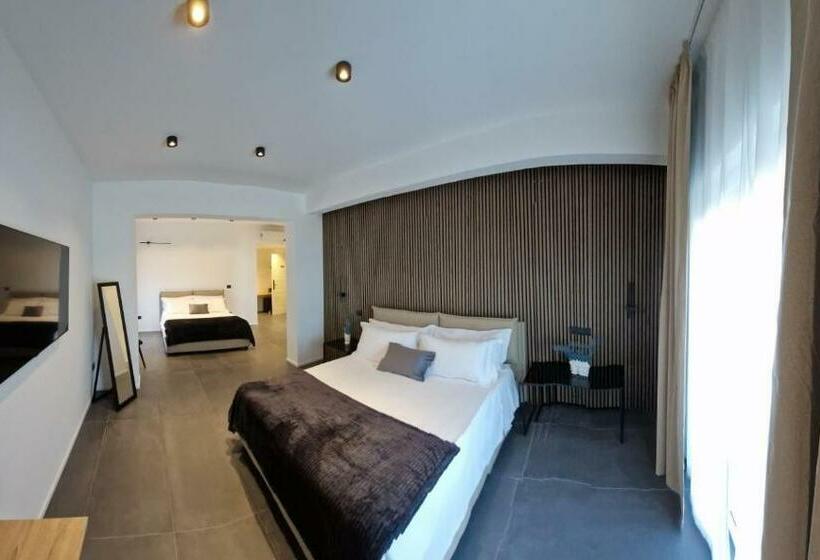 חדר סטנדרט לארבעה נוף לים, Sicily Milazzo Seafront Rooms