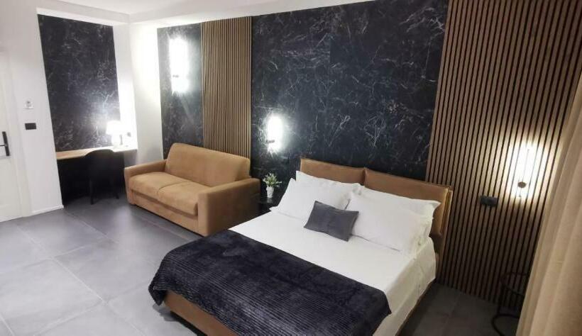 חדר סופריור לארבעה, Sicily Milazzo Seafront Rooms