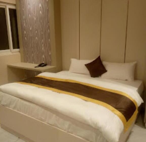 Номер Deluxe Кровать Кинг, Regalia Budaun Uttar Pradesh   Excellent Stay With Family
