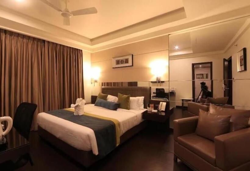Номер Superior Одноместный, Regalia Budaun Uttar Pradesh   Excellent Stay With Family