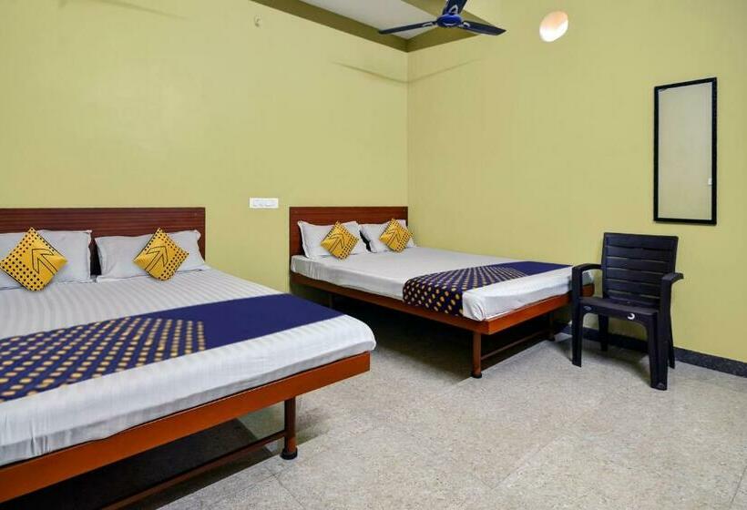 Трехместный Номер Классика, Spot On Hotel Anand Lodge