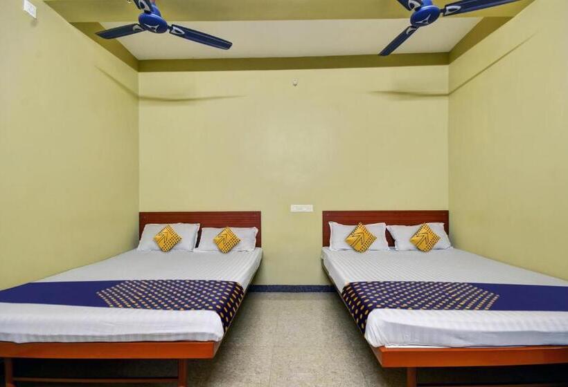 Трехместный Номер Классика, Spot On Hotel Anand Lodge