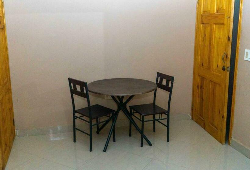 اتاق استاندارد, Tropical Hotel & Guest House