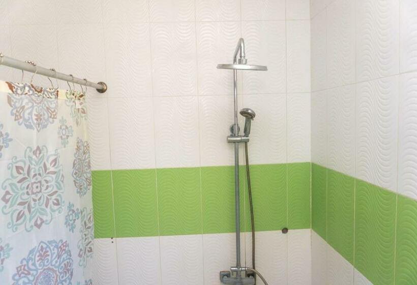 اتاق استاندارد, Tropical Hotel & Guest House