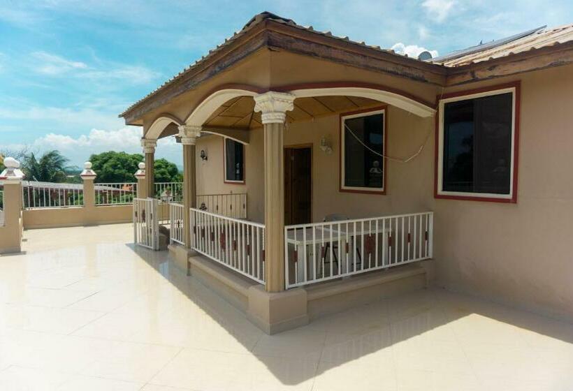 اتاق استاندارد, Tropical Hotel & Guest House