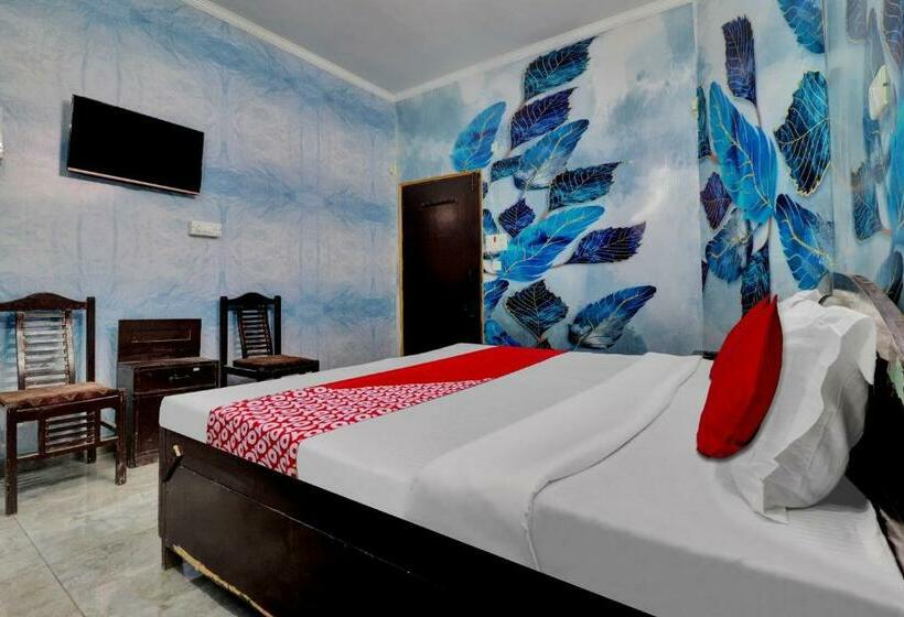 트리플 클래식 룸, Oyo Flagship Riddhi Siddhi Guest House