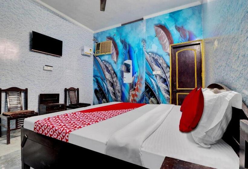 트리플 클래식 룸, Oyo Flagship Riddhi Siddhi Guest House