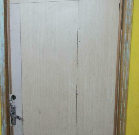 标准单人间, Ilamathi Hostel