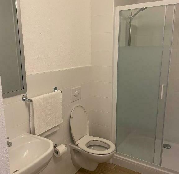 Номер Стандарт, My Kb Hôtel Montélimar