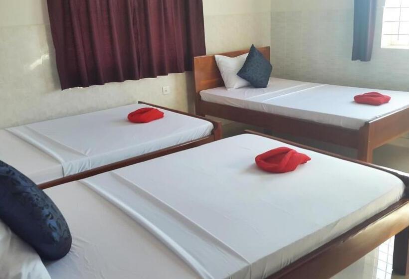 スタンダードトリプルルーム, Siem Reap Pub Hostel