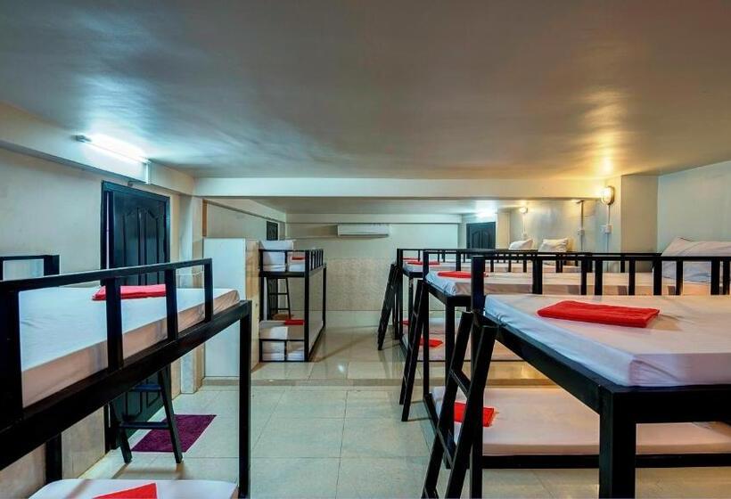 ルームシェアのワンベッド, Siem Reap Pub Hostel