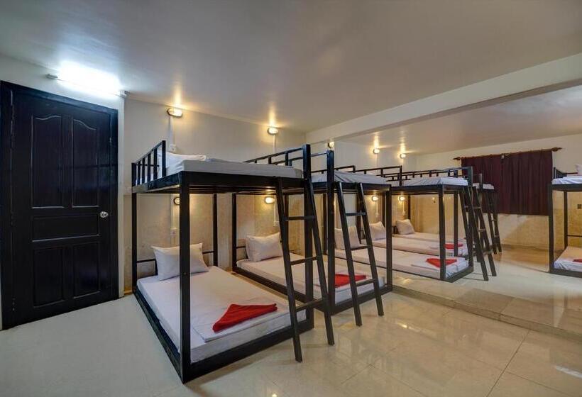 ルームシェアのワンベッド, Siem Reap Pub Hostel