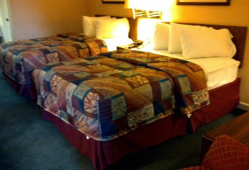 带2个双人床的标准工作室, Rodeway Inn