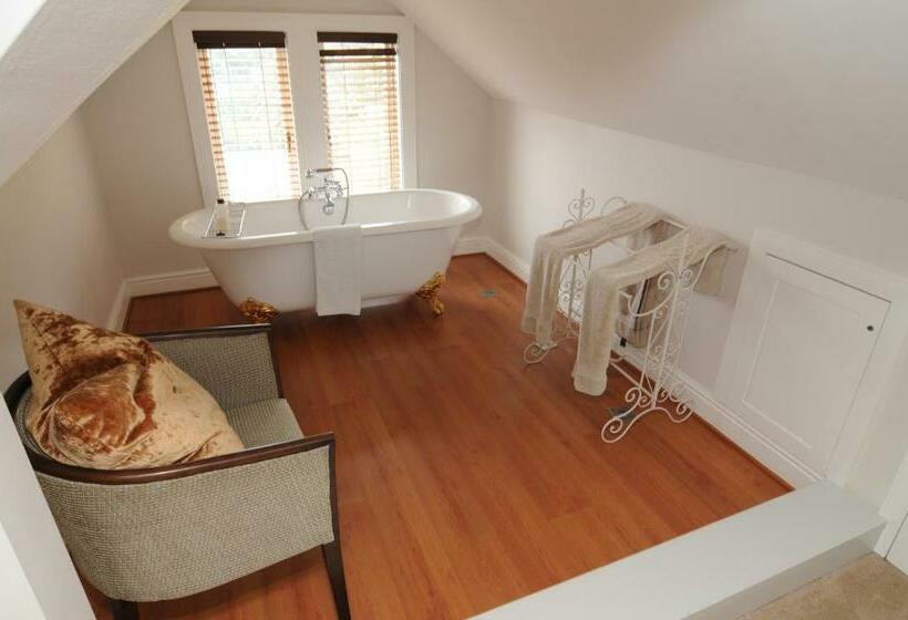 اتاق استاندارد, Abbey Manor Luxury Guesthouse