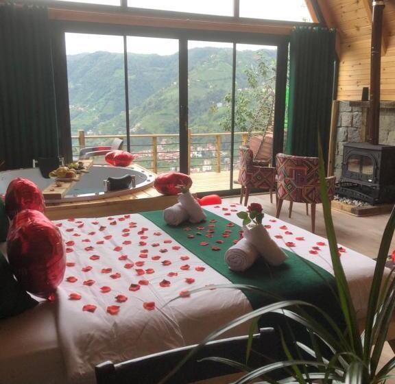 Стандартный Номер Кровать Кинг, şeni Bungalow