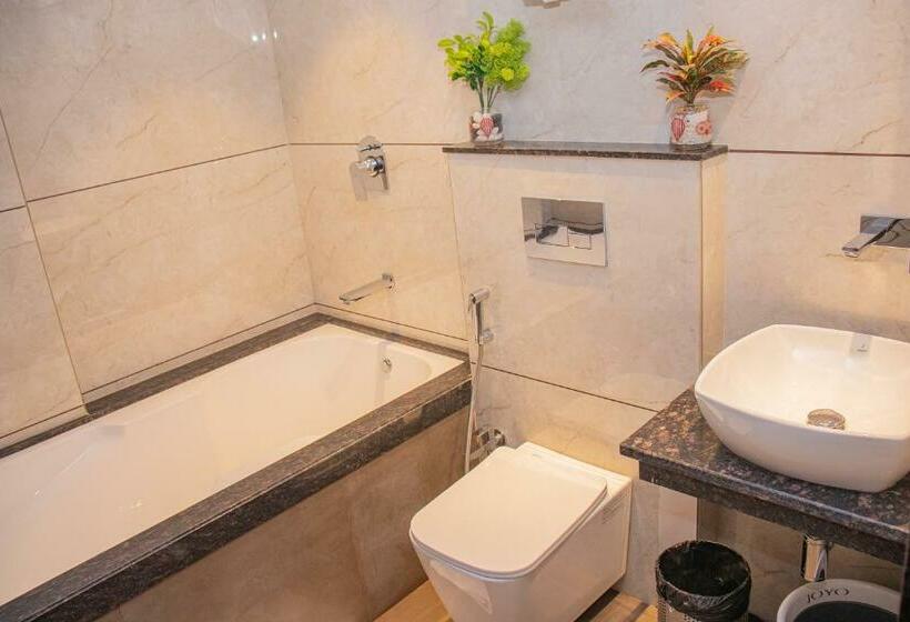 Люкс с гидромассажем, Czar Inn   Vashi Navi Mumbai
