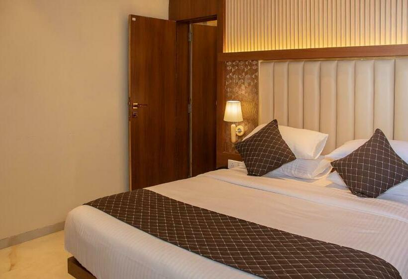 Апартаменты 2 Спальни, Czar Inn   Vashi Navi Mumbai