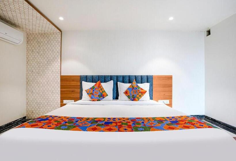 Номер Deluxe, Fabhotel The Nashik Inn   Nr Vijay Mamta Theatre, Nashik Road