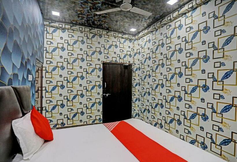 Трехместный Номер Классика, Oyo Flagship Hotel New Jagrani Palace