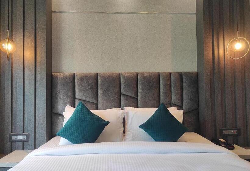 Номер Deluxe, The Dibrugarh Resort