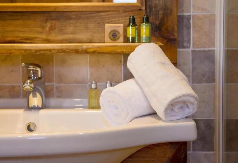 Номер Стандарт с Террасой, Chalet K120   Village Du Praz   Courchevel