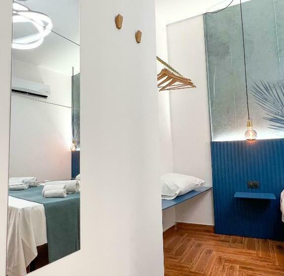 اتاق لوکس با چشم‌انداز دریا, The Apartment Agrigento
