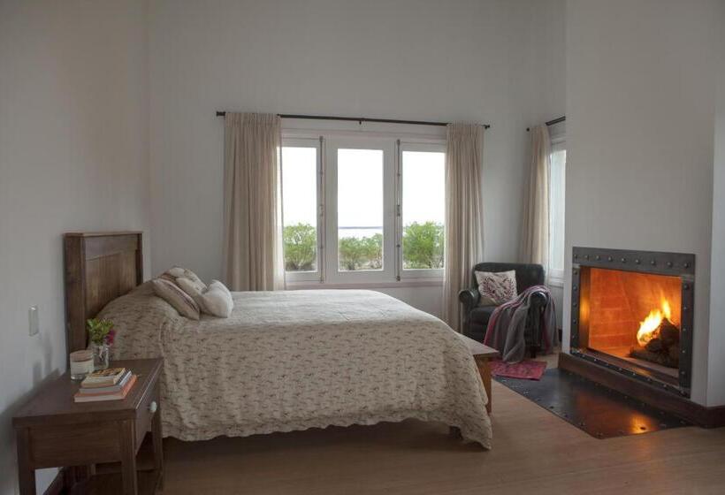 Дом 3 Спальни, Casa Chic Carmelo  Club De Campo