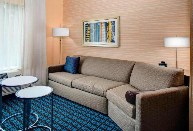 스위트 킹사이즈 침대, Fairfield Inn & Suites By Marriott Douglas