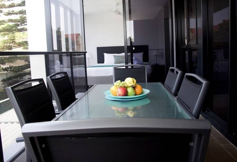 침실 3개 아파트, Synergy Broadbeach   Official