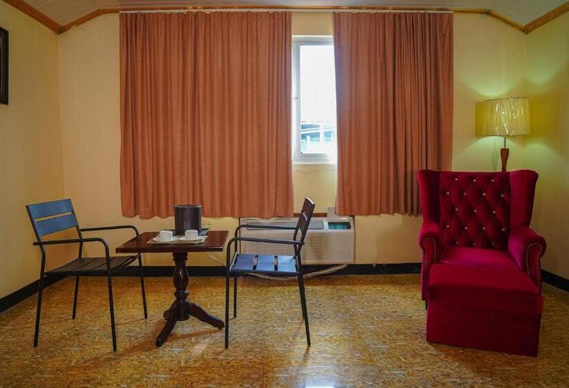 اتاق پنت هاوس, Metro Hotel Couva