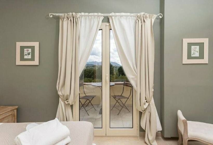 Номер Deluxe, Relais Colle Buono